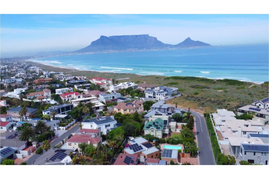 7 Bedroom Property for Sale in Sunset Beach Western Cape